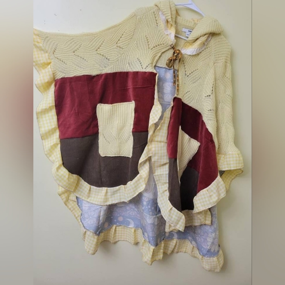 β¨οΈUpcycled Floral, Sun and Moon Women's Sweater Hooded Cloak! - Picture 6 of 9